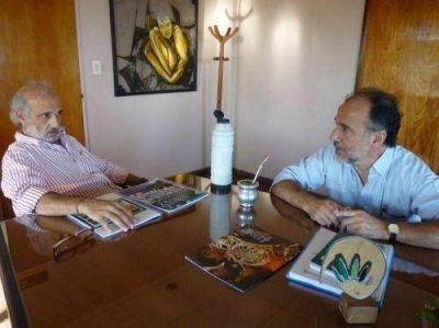 Avanzan en el proyecto de Centros Regionales de Educaci�n Superior