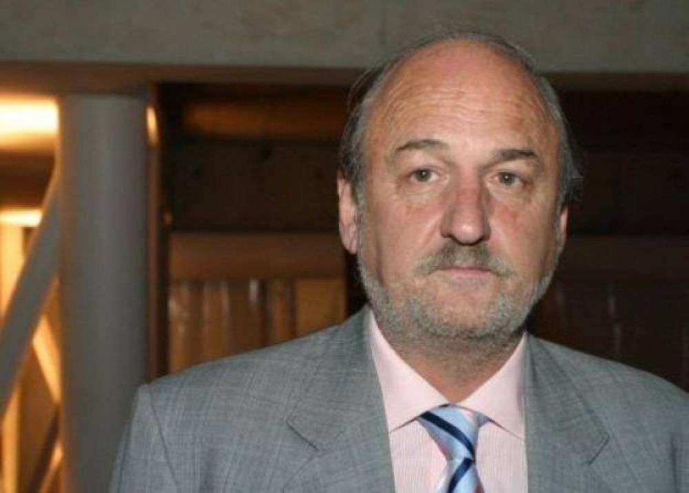 Felpeto: �La Provincia se encarg� de planear y hacer la nueva costanera� 