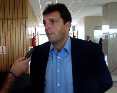 Massa: "El r�o, el tren y la autopista nos unen y podemos trabajar juntos"