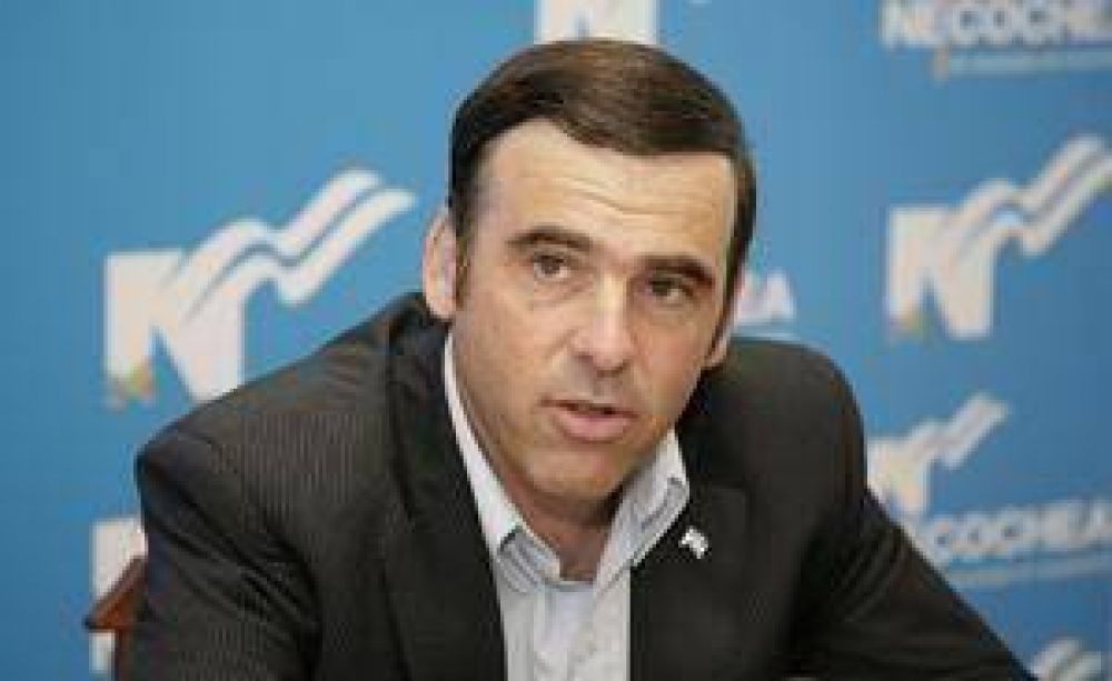 Tellechea: �Necochea necesita el polideportivo de UATRE�