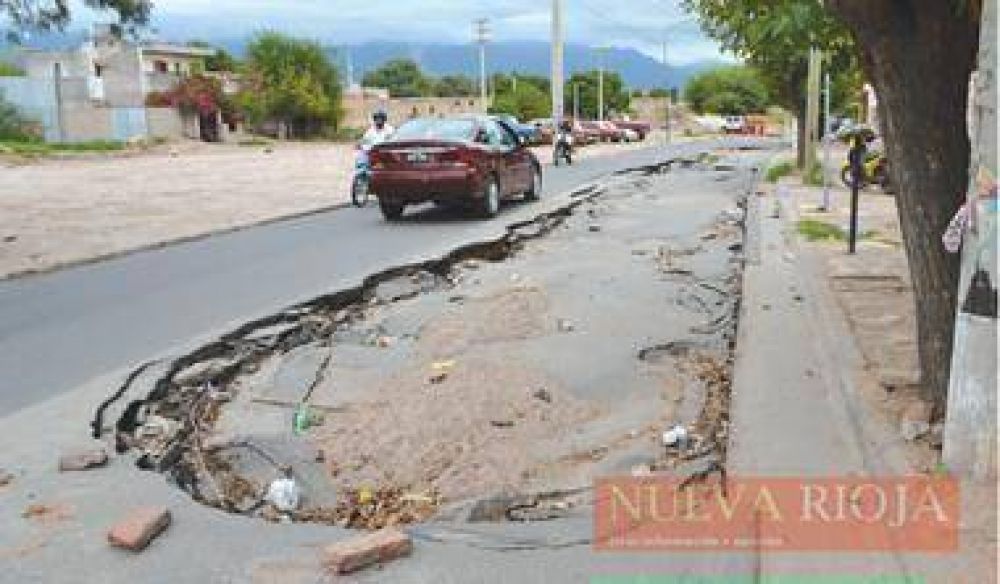 Los baches, siempre presentes en el centro de la Ciudad