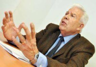 Lores: "Manifiesto mi solidaridad con Jorge Sobisch"