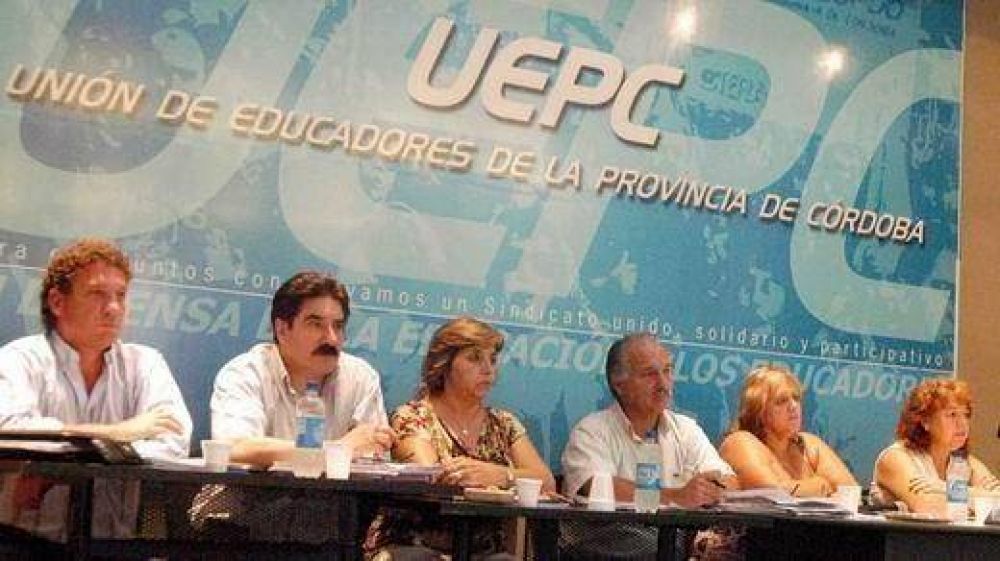 Docentes aprobaron el 25% pero la Uepc no acepta cuatro tramos