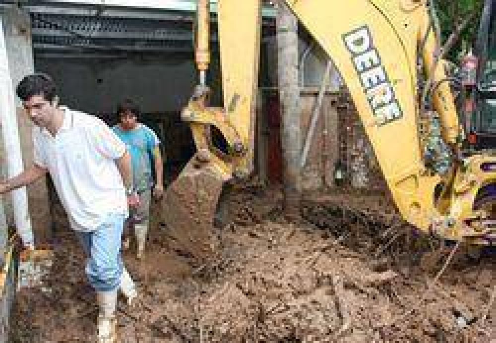 T�cnicos no descartan que el alud pueda reiterarse