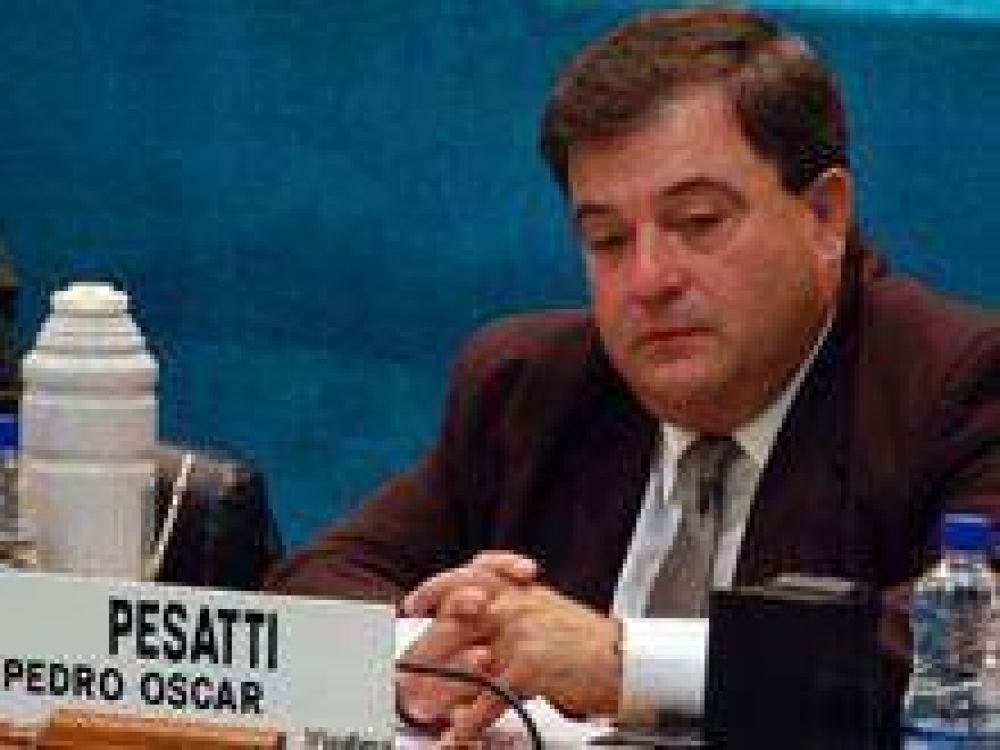 Aprueban adhesi�n a ley Nacional que declara de inter�s la producci�n de medicamentos