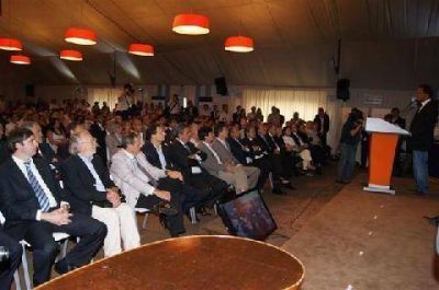 Luj�n y la provincia firmaron un convenio para incorporar tecnolog�a para proteger el medioambiente