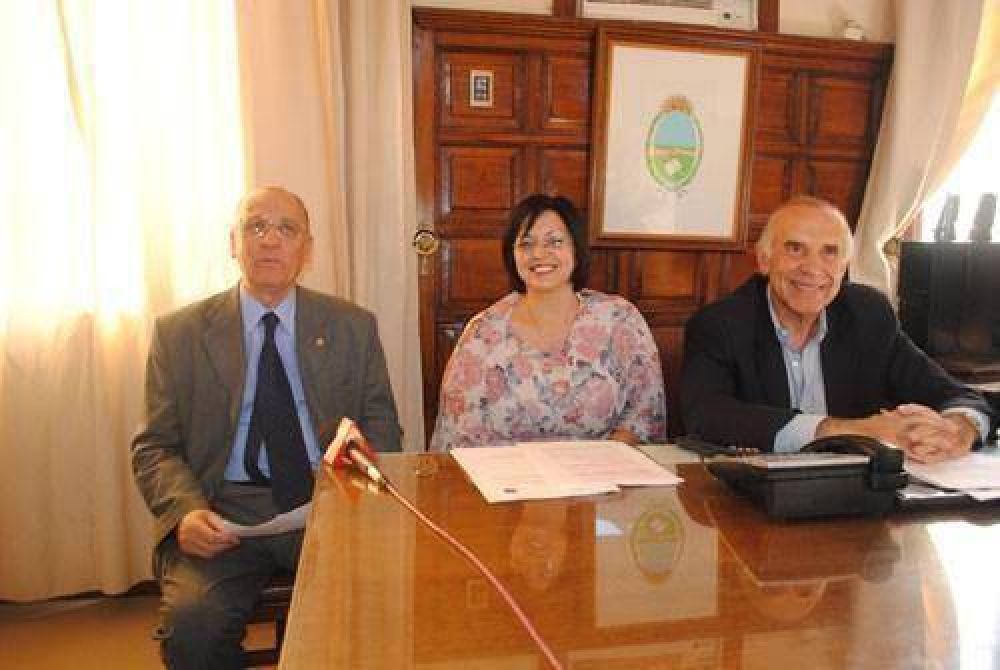 El Intendente presidi� actos por el D�a de la Mujer