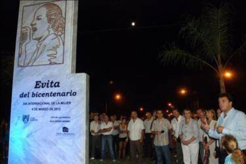Se inaugur� el monumento �Evita del Bicentenario� en Ricardo Rojas