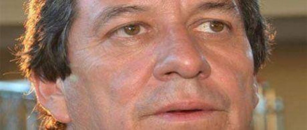 Orquera reflexion� sobre la convocatoria a un escrache a su domicilio