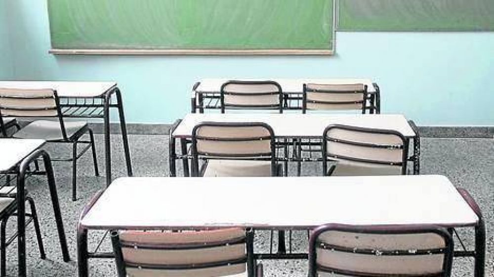 Docentes: habr�a paro si hoy no suben la oferta en Provincia