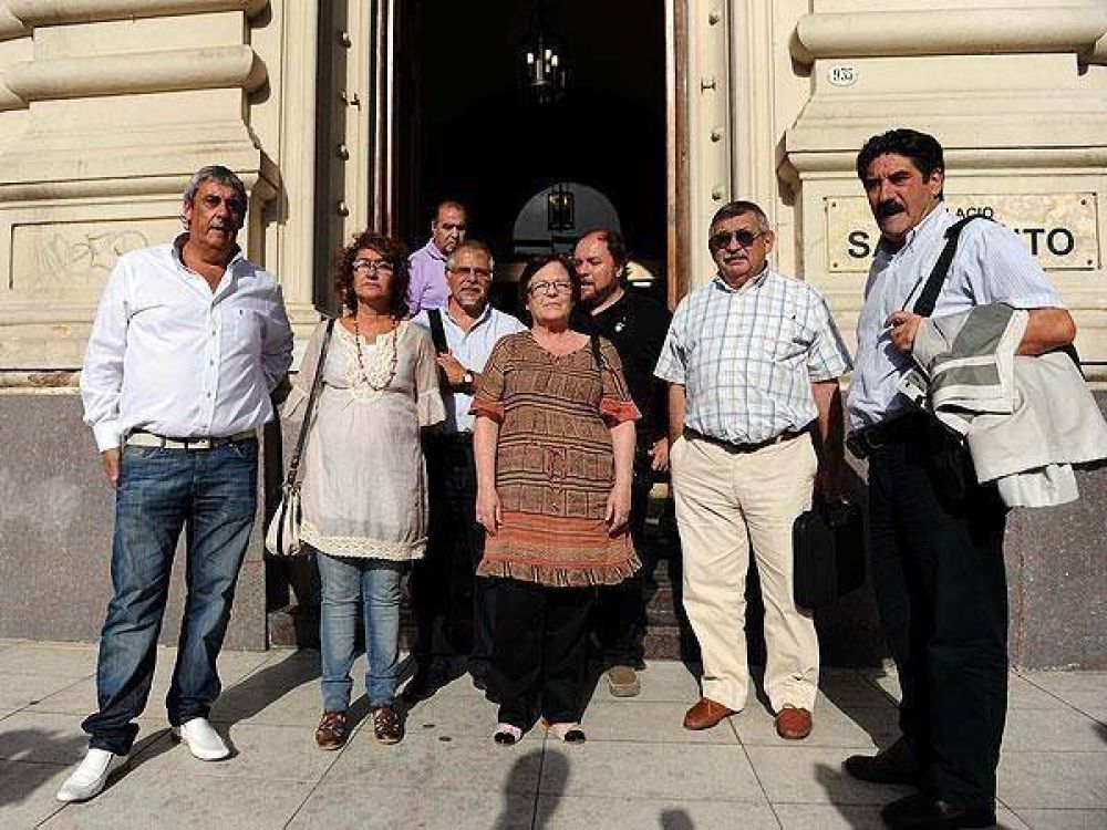 Los docentes de la Provincia vuelven a reunirse para superar conflicto salarial