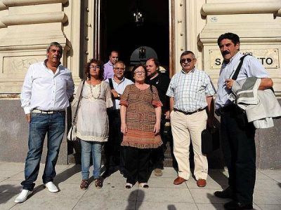 Los docentes de la Provincia vuelven a reunirse para superar conflicto salarial