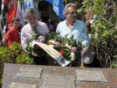 La C�mpora y el Movimiento Evita homenajearon al expresidente H�ctor C�mpora