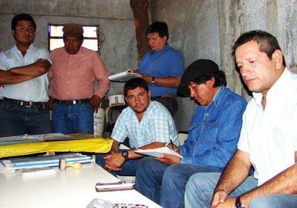 Refuerza acciones con mapuches el gobierno.