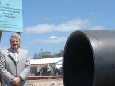 Contin�an las obras del Emisario Submarino