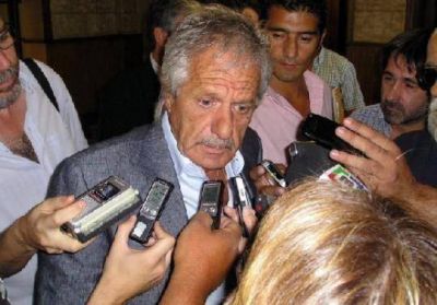 R�o Negro: Saiz abord� con periodistas temas de econom�a, seguridad y conflicto docente. 