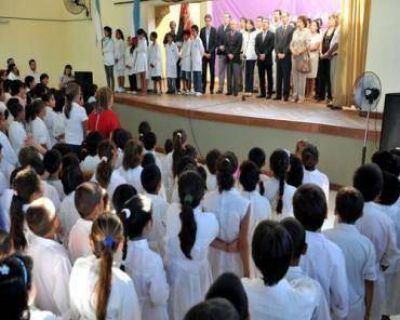 Se incorporaron 11 escuelas al r�gimen de jornada completa