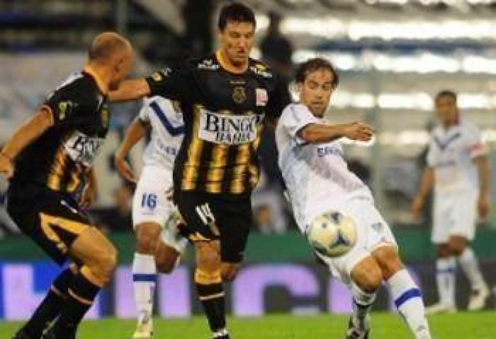 Olimpo perdi� y se hunde m�s en los promedios