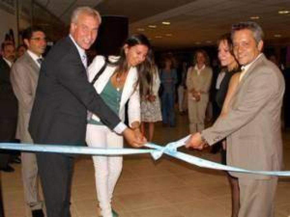 Inauguraron una sucursal bancaria en Terrazas del Portezuelo
