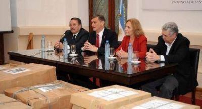 Acueductos: �Llevar agua a toda la provincia es un acto de justicia�, asegur� Binner