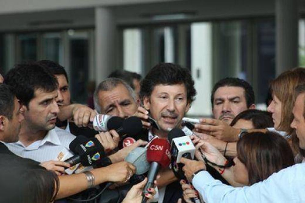 Posse visit� a Baby Etchecopar