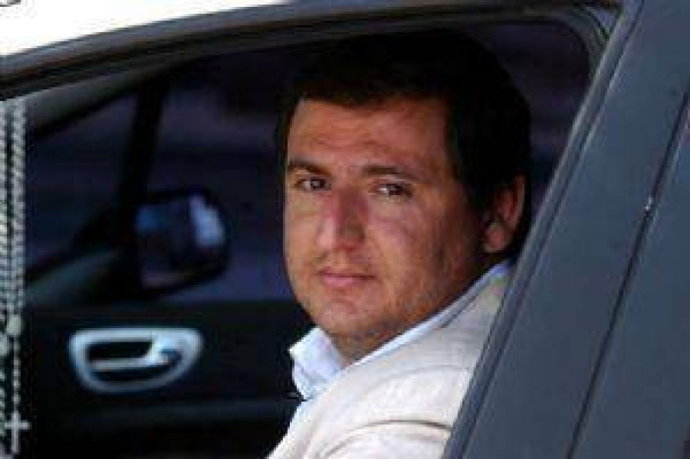El intendente de Santa Rosa acus� al de La Paz de ser un incompetente