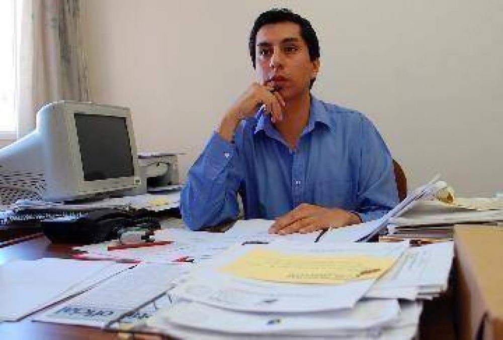 Cipolletti: sigue la pol�mica por la Carta Org�nica