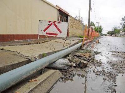Lastra anunci� el esperado arreglo cloacal de R�o Colorado
