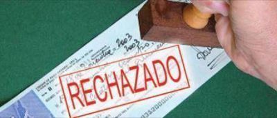 El fuerte aumento de cheques rebotados dispara el temor a las quiebras
