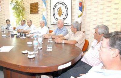Tabacaleros apuestan fuerte a la  Reuni�n con el ministro Yauhar 