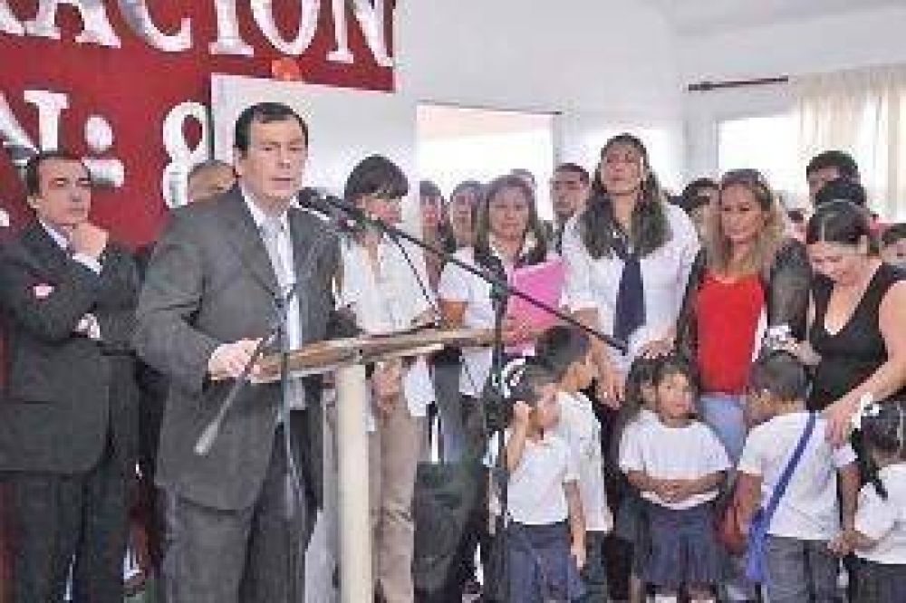 "La construcci�n de jardines de infantes trae aparejados nuevos puestos de trabajo"