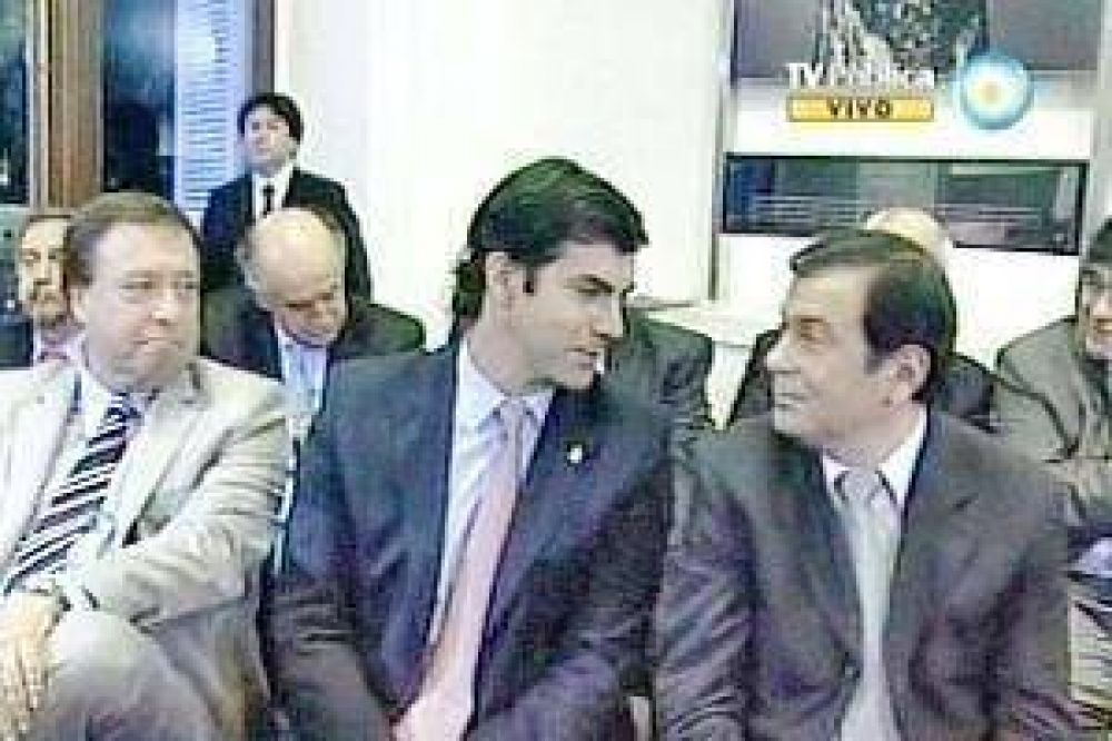 Zamora firm� con el BID un acuerdo de ampliaci�n del programa Promeba
