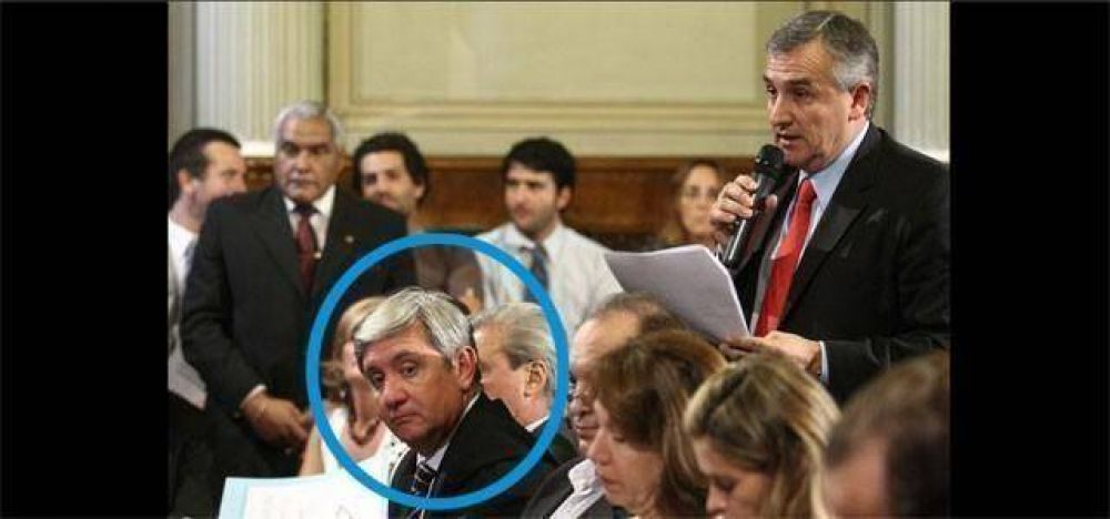 Mientras Morales le ped�a "que den la cara" a De Vido, el k correntino Rold�n miraba para otro lado