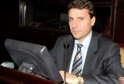 La Porta busca prohibir productos con Bisfenol A