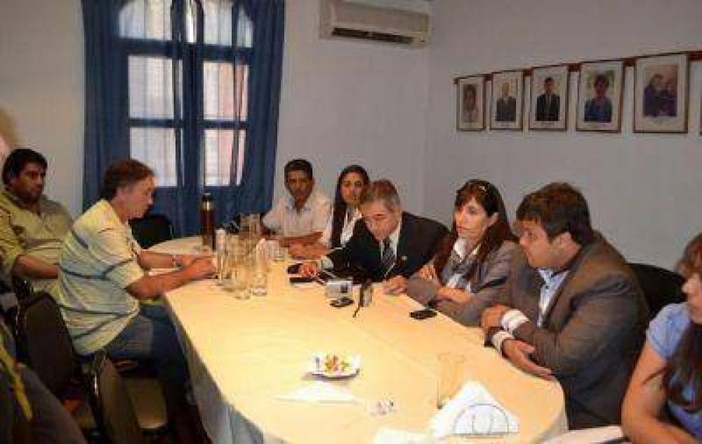 La Secretaria de Hacienda explic� a concejales los n�meros del municipio