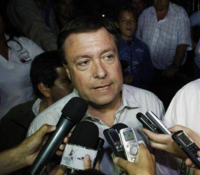 Weretilneck atendi� demandas en Sierra Grande y comprometi� asfalto a Playas Doradas 