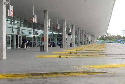Despu�s de un d�a de paro, los micros de larga distancia vuelven a prestar servicio