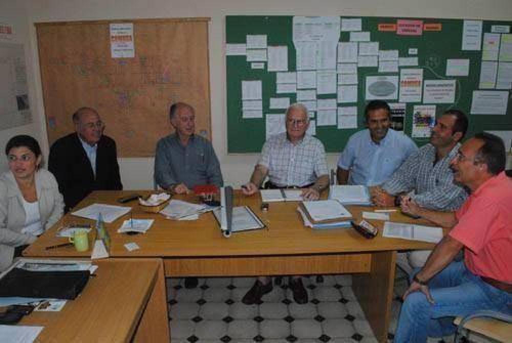 Plan de asistencia cardiol�gica en la ciudad: Los desfibriladores ir�an al Santuario, el Parador y la peatonal