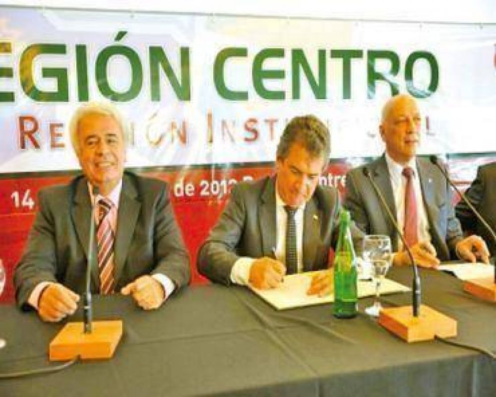 Acordaron obras para Entre R�os, Santa Fe y C�rdoba
