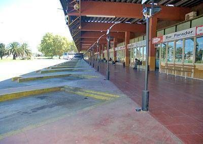 Escaso movimiento en la Terminal local por el paro de micros de larga distancia