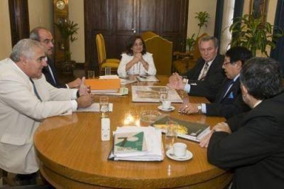 BARCA EL TRAMO ENTRE EL L�MITE CON TUCUM�N Y LA RUTA PROVINCIAL 46
