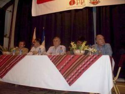 Jornadas de debate del IPP: la UCR juje�a analiza la coyuntura y define estrategias para fortalecer su liderazgo pol�tico