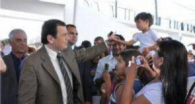 Zamora inaugur� el jard�n N� 806