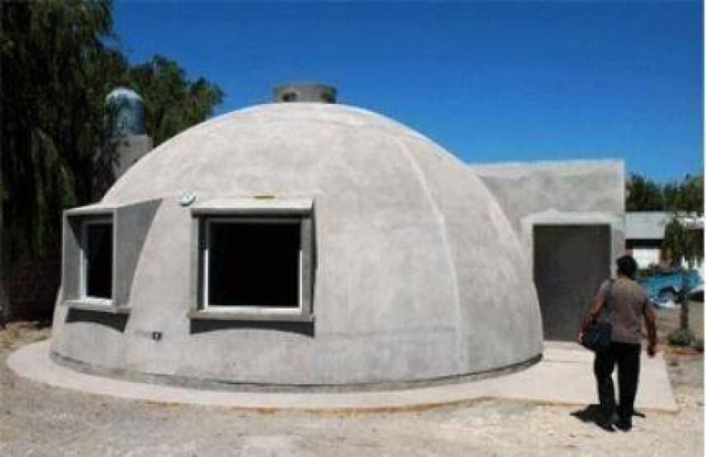 Construyen modelo de vivienda social igl�