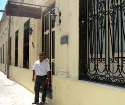 �No ser� quien entregue el Centro Tradicionalista�