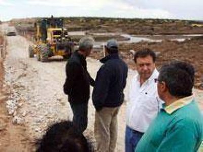 Weretilneck recorre la zona afectada por el temporal