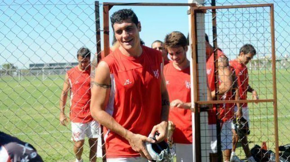 Instituto recibe a Chacarita en busca de recuperar la punta