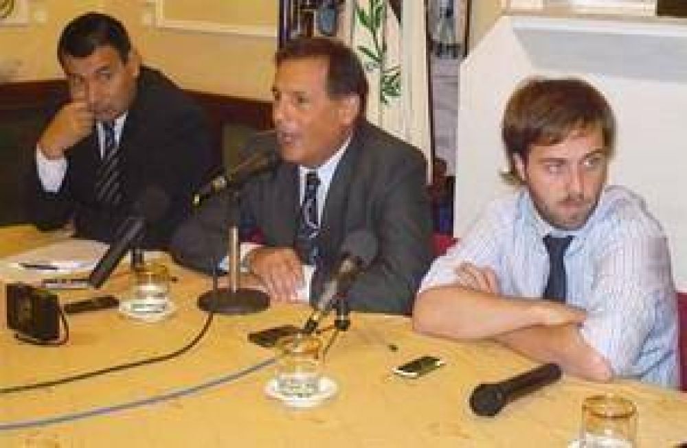 Ponce anunci� la construcci�n de 80 viviendas