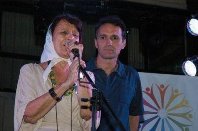 La Municipalidad de San Mart�n declar� Visitante Ilustre a Taty Almeida