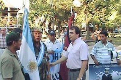Niccolai recibi� a veteranos de guerra